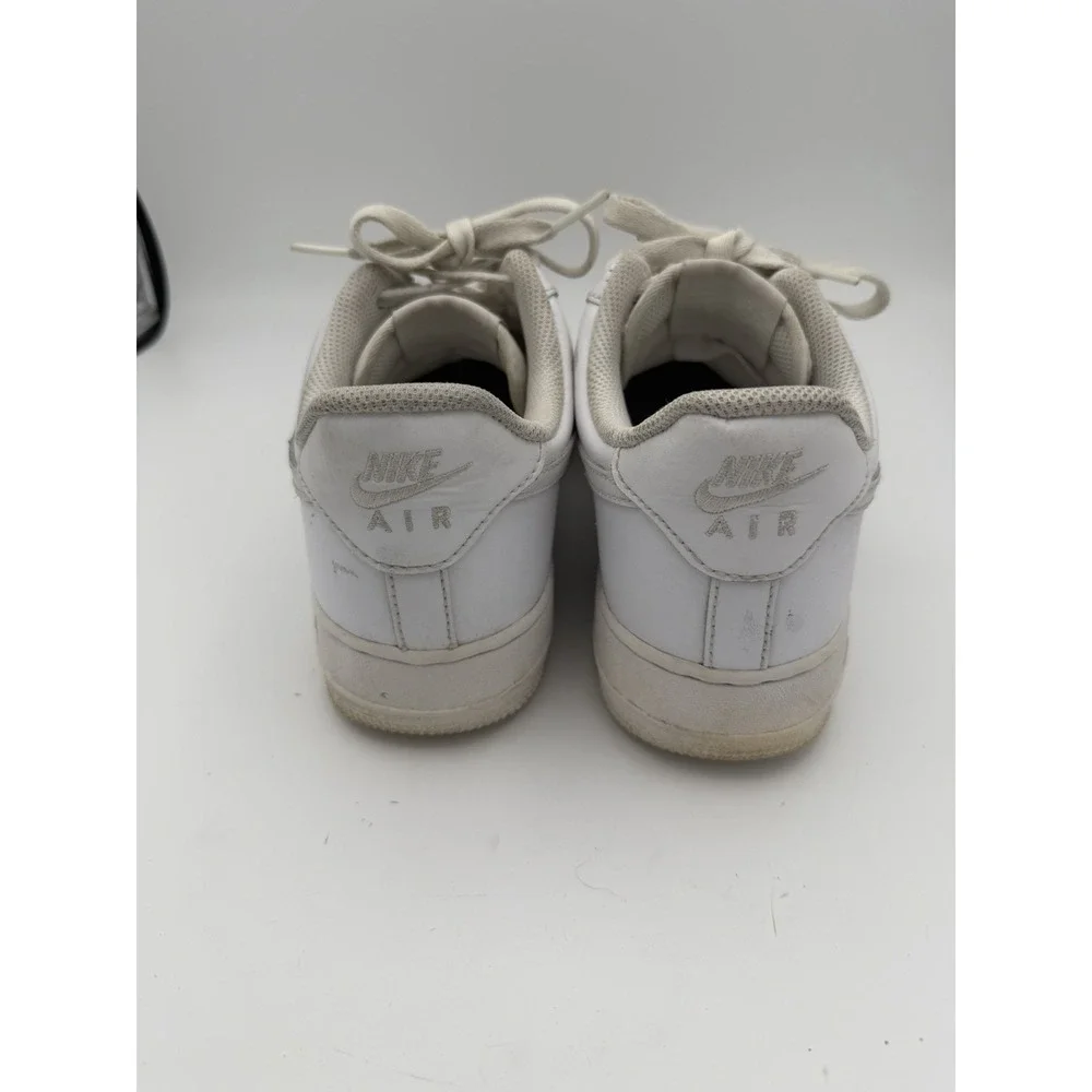 Nike Air Force 1 '07 DD8959-100 White Leather Sneakers Men's Size 9 Shoes.  1774